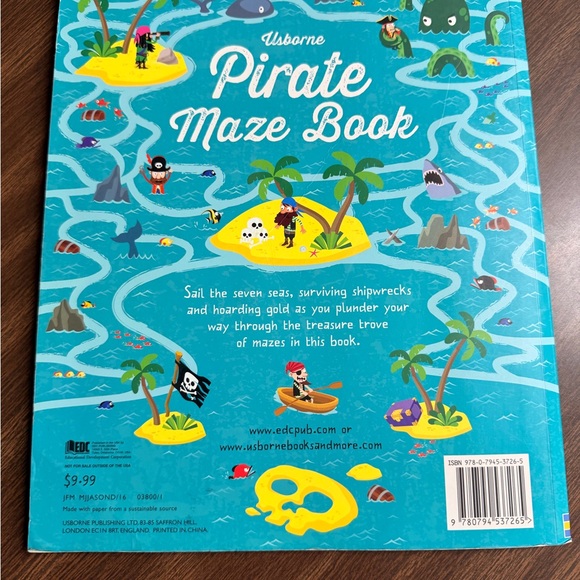 Usborne Pirate Maze Book - Blue and Red - Picture 4 of 4
